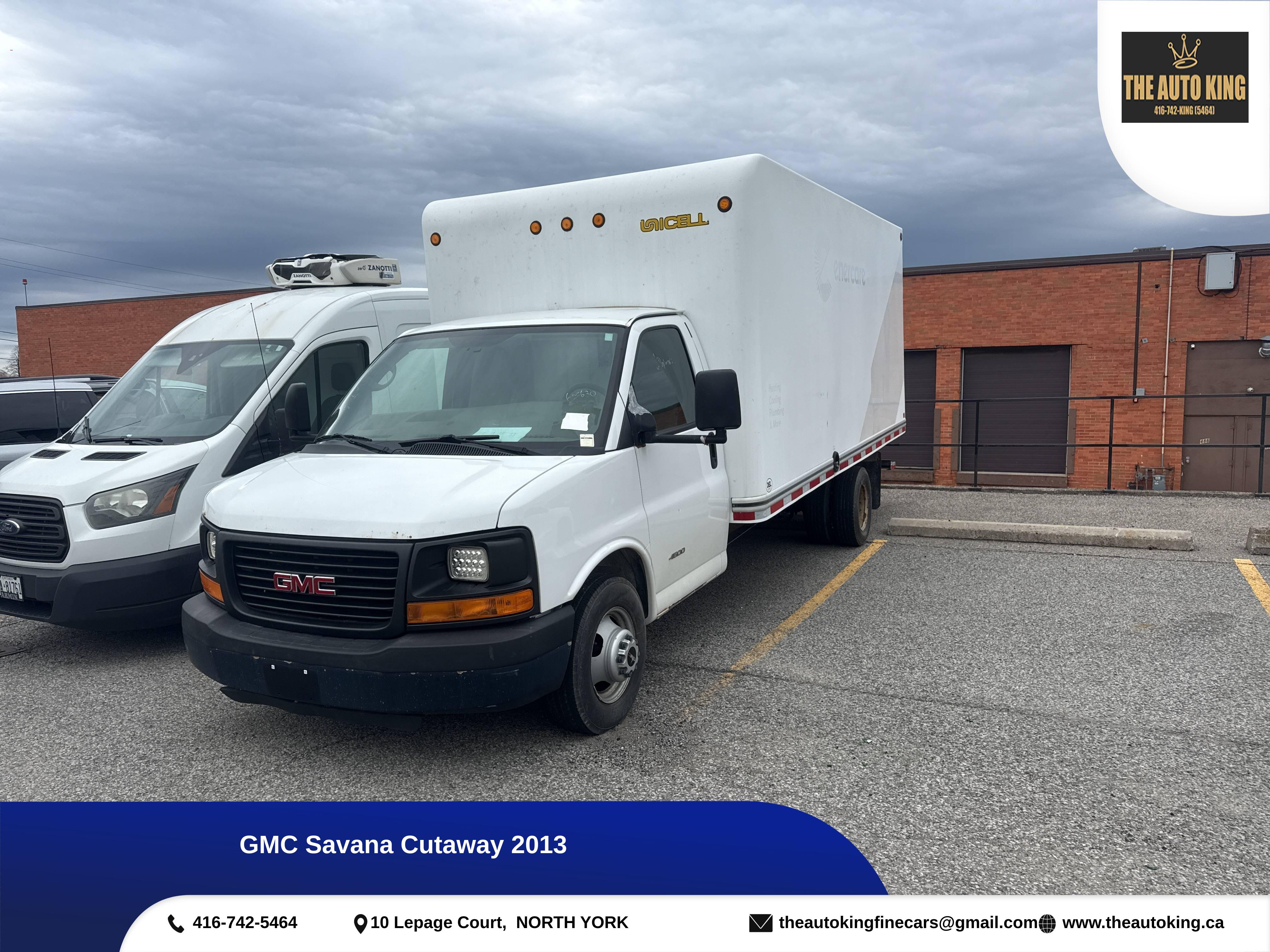 2013 GMC Savana Cutaway