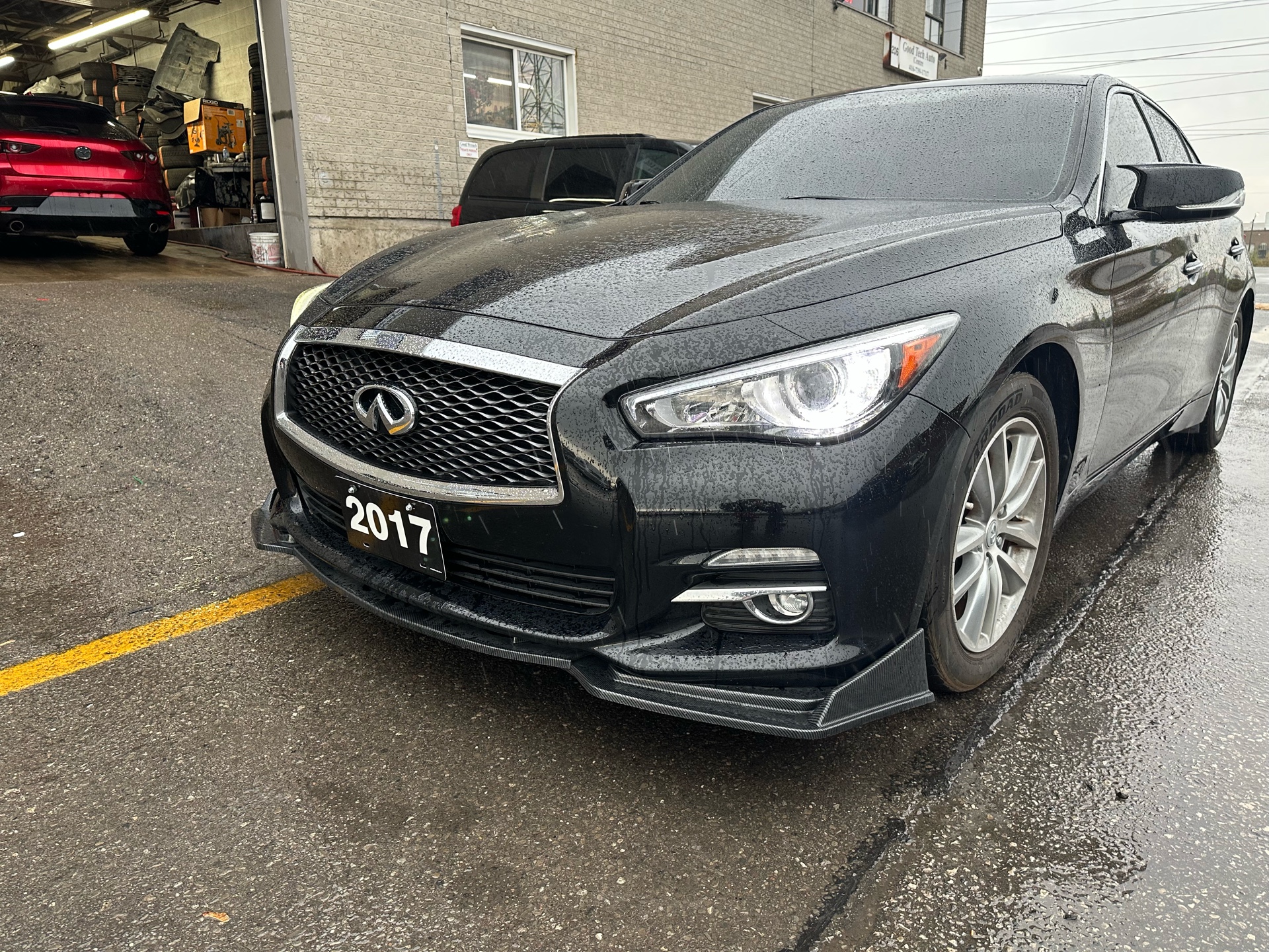2017 INFINITI Q50